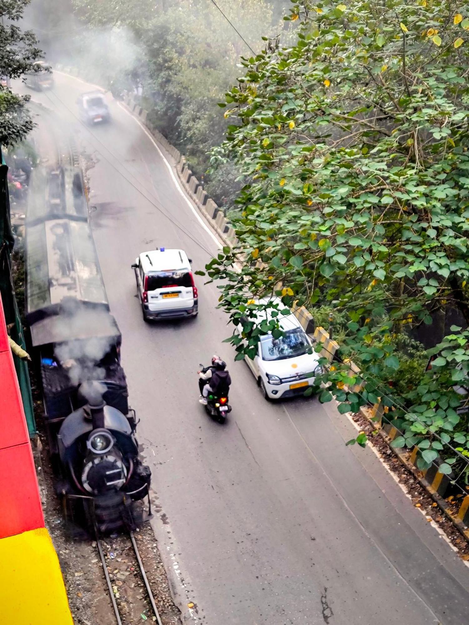 Hidden Monkey Backpackers Darjeeling, Batasia Darjeeling  Bagian luar foto